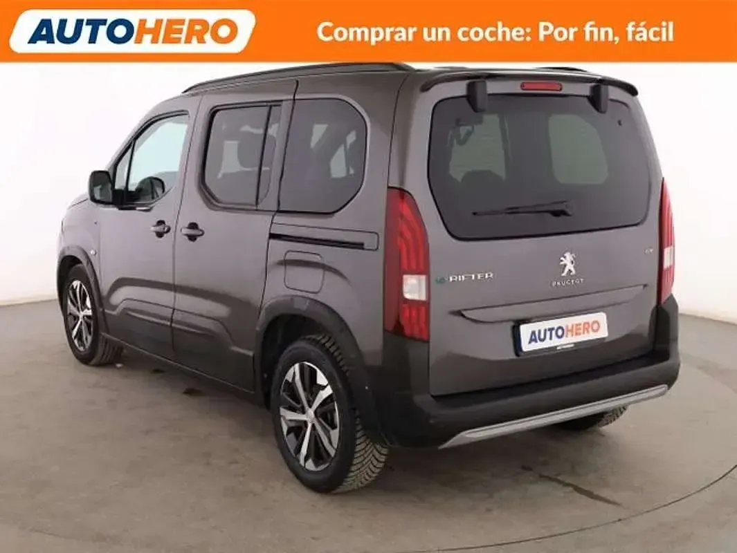 Usado Peugeot Rifter GT 100 kW (136 CV) 2024 Gris Monovolumen
