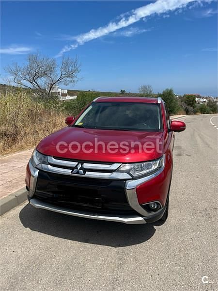 Usado Mitsubishi Outlander Motion 150 CV (110 kW) 2017 Rojo SUV