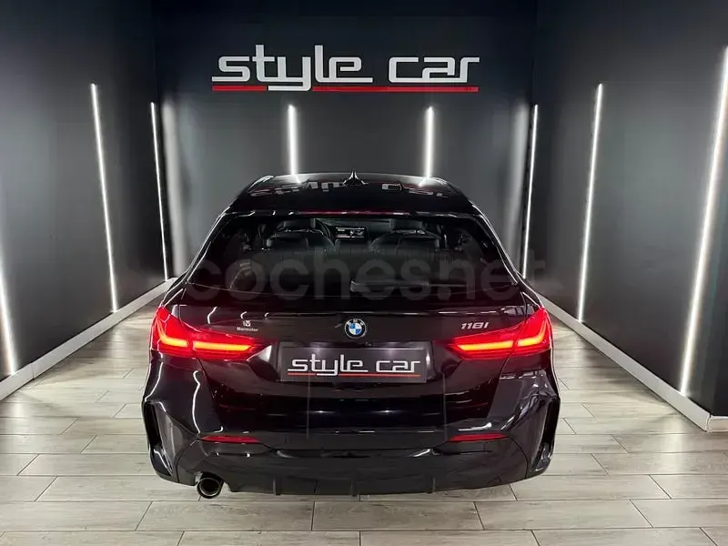 Usado BMW 118 Comfort Edition 136 CV (100 kW) 2024 Negro Berlina