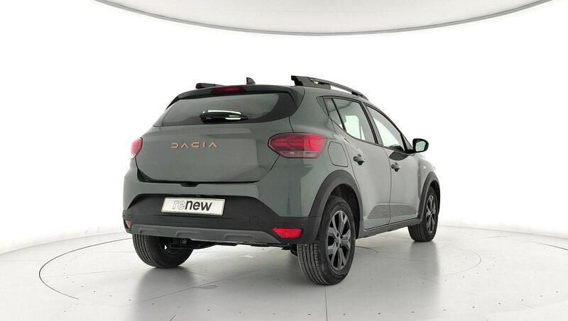 Usado Dacia Sandero Extreme 100 CV (73 kW) 2025 Verde Berlina