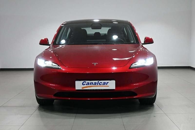 Usado Tesla Model 3 Standard Range 208 kW (283 CV) 2024 Rojo Berlina