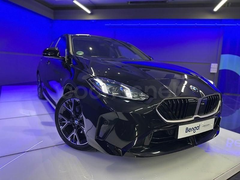 Usado BMW 118 Comfort Edition 150 CV (110 kW) 2025 Negro Utilitario