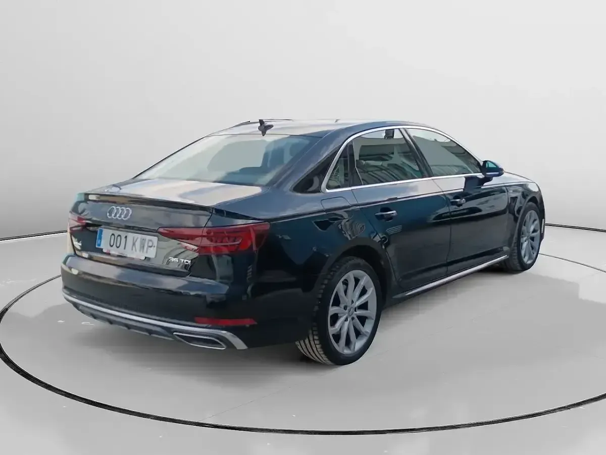 Usado Audi A4 S-Line 150 CV (110 kW) 2019 Negro Berlina