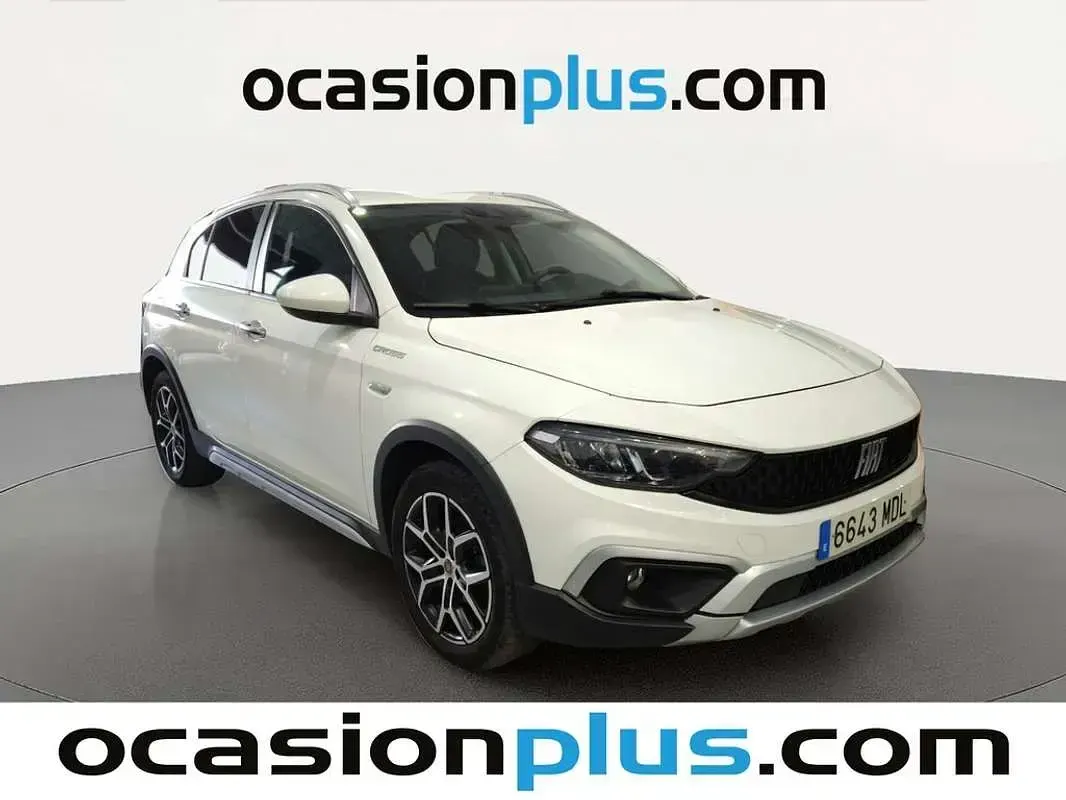 Usado Fiat Tipo Cross 131 CV (96 kW) 2023 Blanco Utilitario