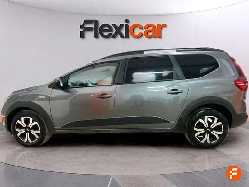 Usado Dacia Jogger Expression 110 CV (80 kW) 2024 Gris Monovolumen