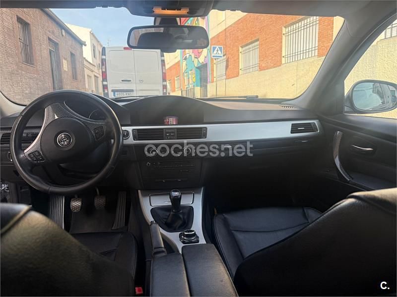 Negro Usado 2011 BMW 320 Berlina | 8500 € (Precio justo) - Imagen 1/4