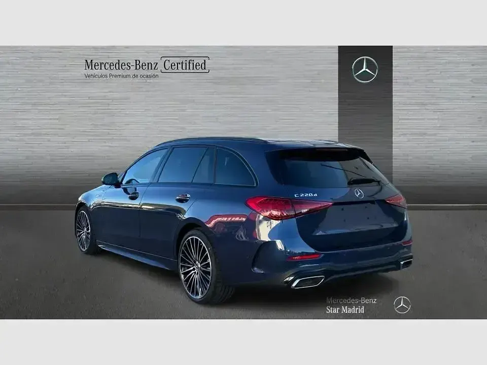 Usado Mercedes C220 200 CV (147 kW) 2025 Azul Familiar
