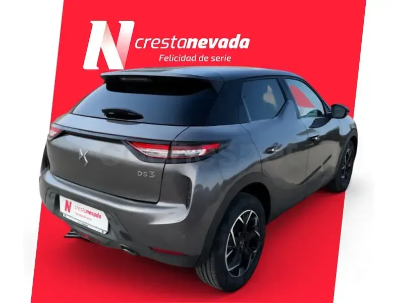 Usado DS Automobiles DS3 Crossback So Chic 110 CV (80 kW) 2021 Gris / plata SUV