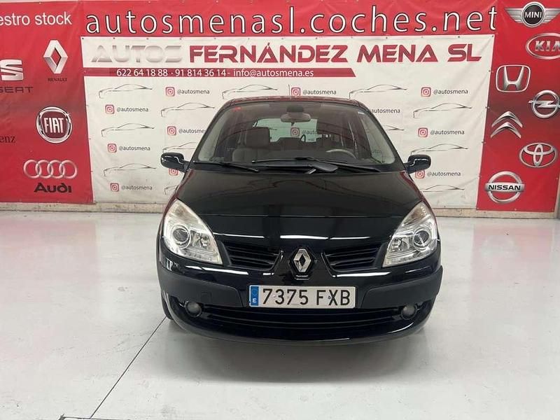 Usado Renault Grand Scénic II Dynamique 131 CV (96 kW) 2007 Negro Monovolumen