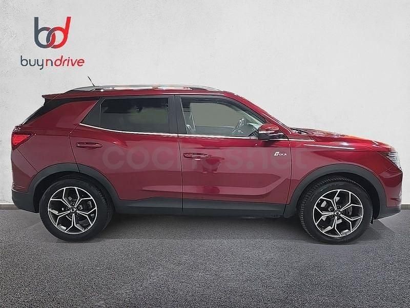 Usado Ssangyong (KGM) Korando 149 CV (109 kW) 2021 Rojo SUV