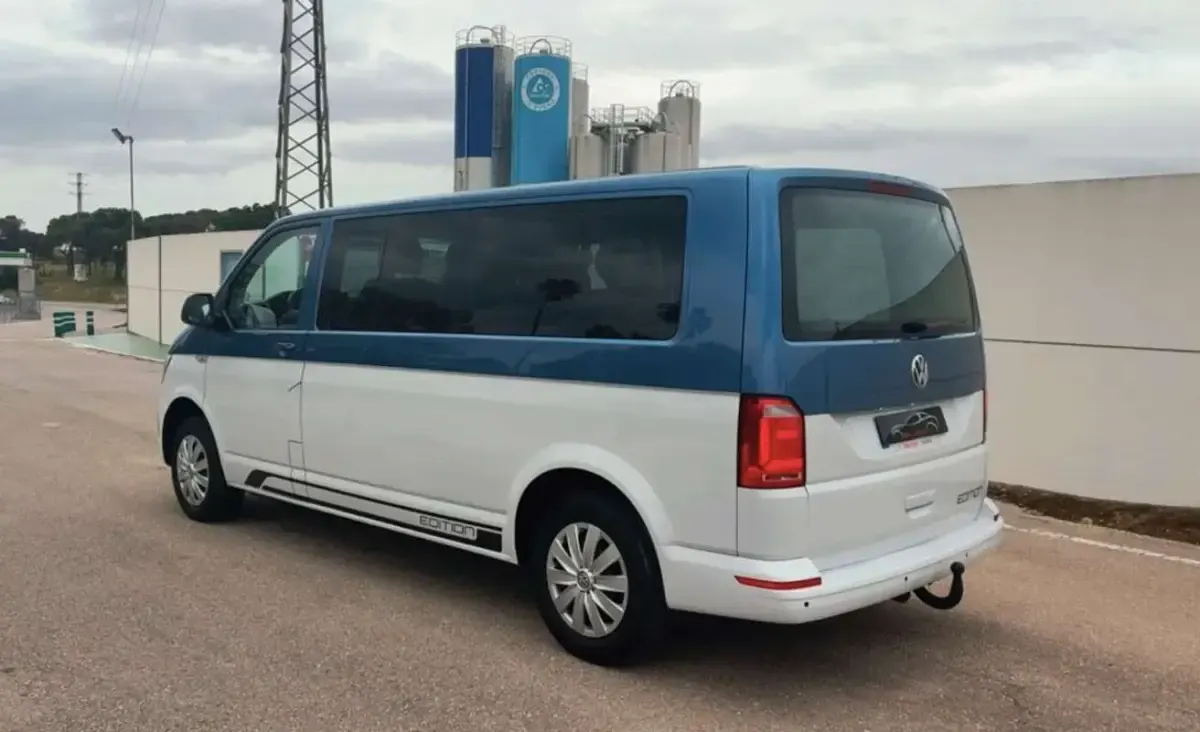 Usado VW Multivan 150 CV (110 kW) 2018 Azul Monovolumen