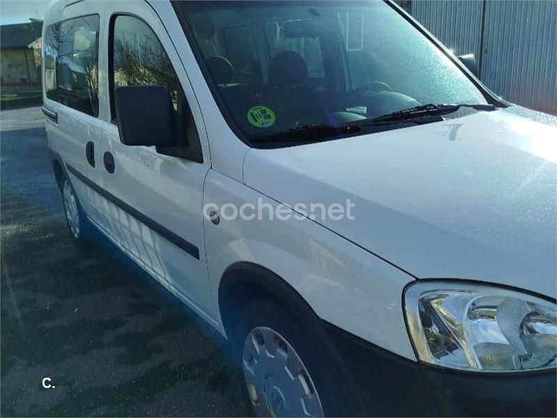 Usado Opel Combo 60 CV (44 kW) 2001 Blanco Pickup/Camioneta