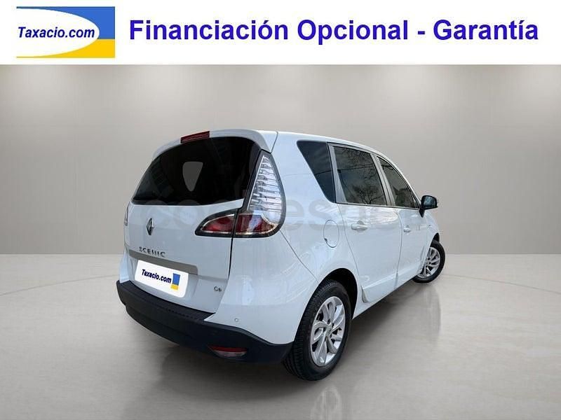 Usado Renault Scénic III 115 CV (84 kW) 2016 Blanco Monovolumen