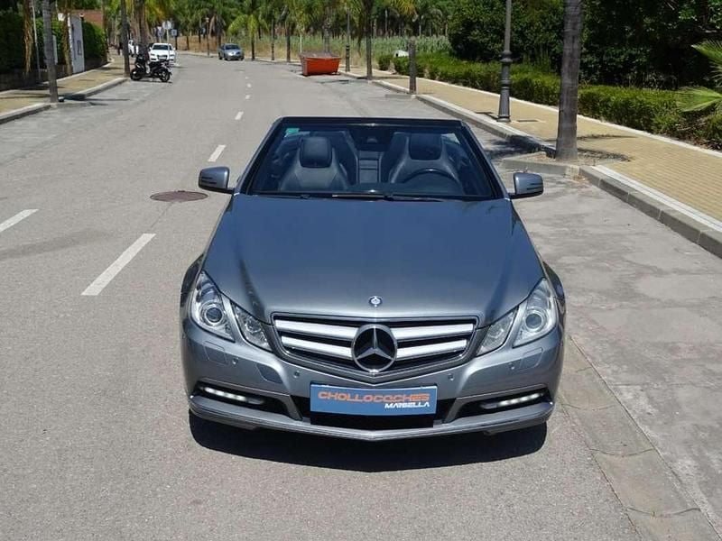 Usado Mercedes E220 170 CV (125 kW) 2011 Gris Descapotable
