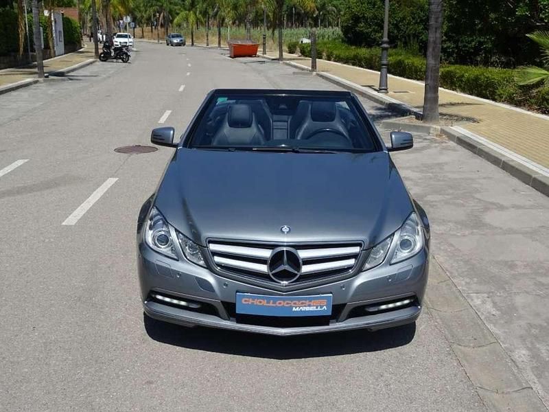 Usado Mercedes E220 Avantgarde 170 CV (125 kW) 2011 Gris Descapotable