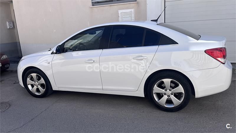 Usado Chevrolet Cruze LT 163 CV (119 kW) 2012 Blanco Berlina