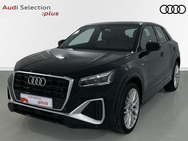 Usado Audi Q2 Ambiente 150 HP (110 kW) 2025 Preto SUV