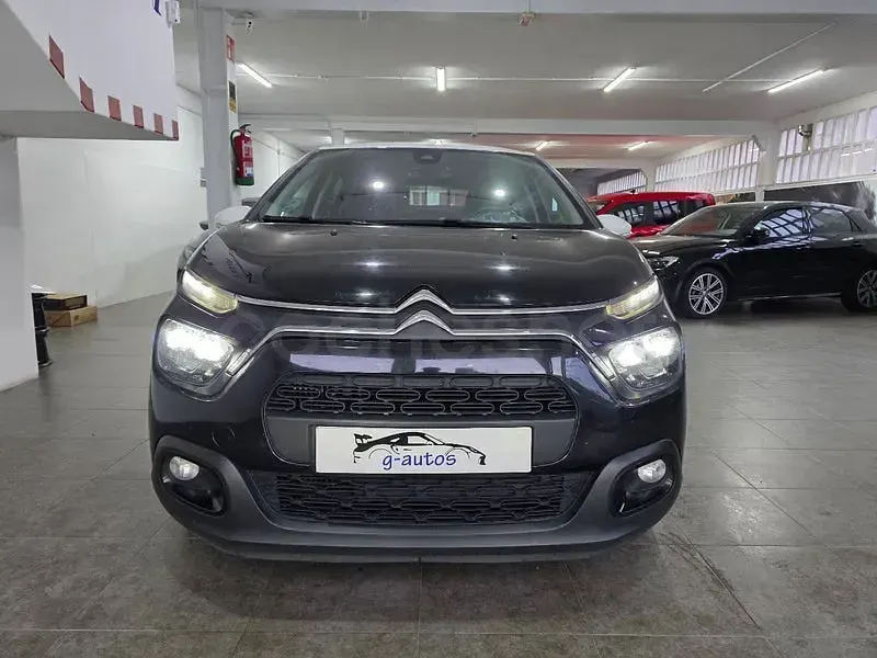 Usado Citroën C3 Shine 102 CV (75 kW) 2021 Negro Utilitario