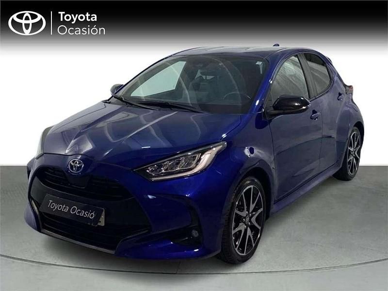 Usado Toyota Yaris Hybrid Style 116 CV (85 kW) 2021 Monovolumen