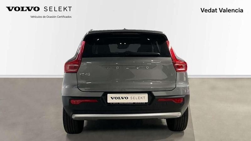 Usado Volvo XC40 Core 129 HP (94 kW) 2024 SUV