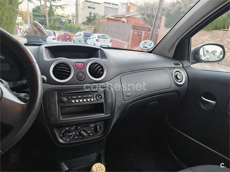 Usado Citroën C2 Furio 75 HP (55 kW) 2007 Preto Citadino