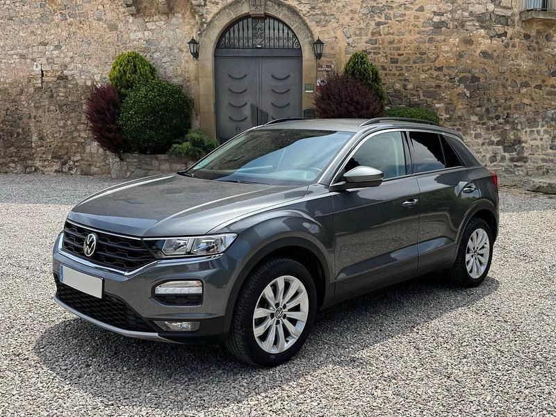 Gris Usado 2021 VW T-Roc Advance SUV | 25.900 € (Precio justo) - Imagen 1/4
