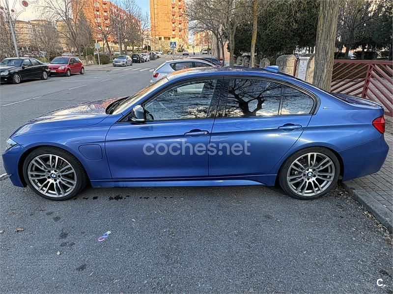 Usado BMW 330e 252 CV (185 kW) 2016 Azul Berlina
