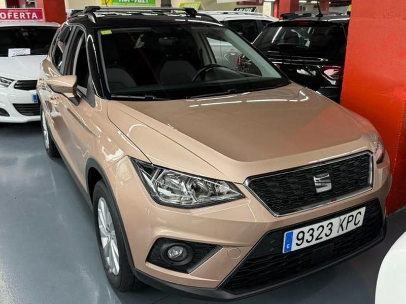 Usado Seat Arona Style 95 CV (69 kW) 2018 Negro SUV