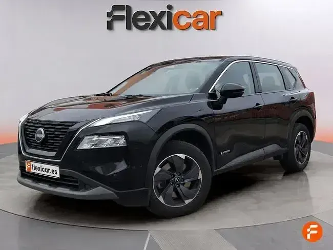 Käytetty Nissan X-Trail Acenta 213 HP (156 kW) 2025 Musta Katumaasturi