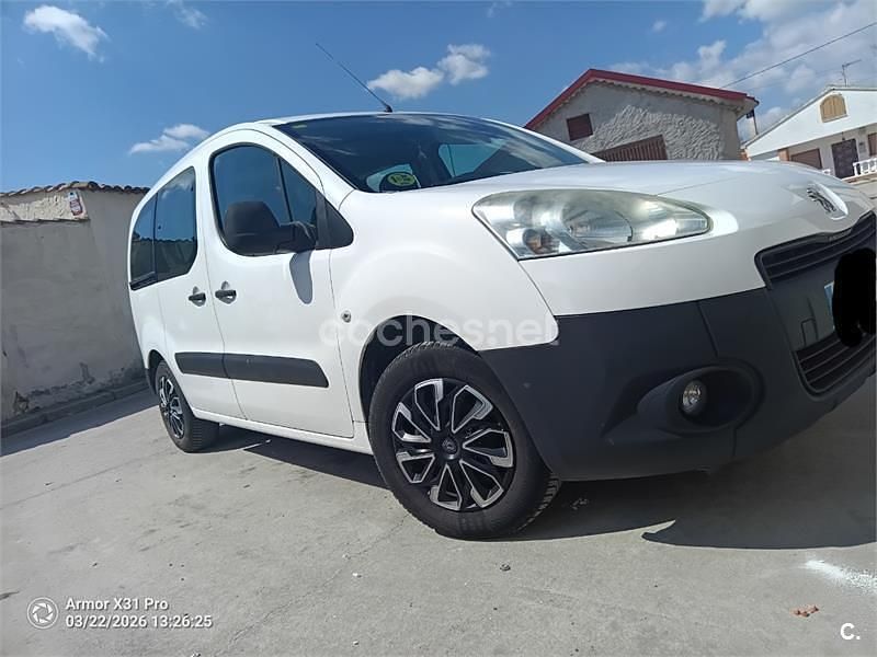 Usado Peugeot Partner Tepee Access 92 CV (67 kW) 2014 Blanco Monovolumen