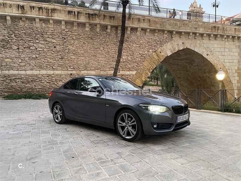 Usado BMW 218 Sport Line 136 CV (100 kW) 2017 Gris / plata Coupe