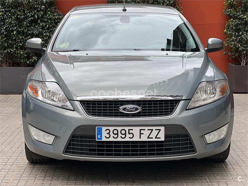 Usado Ford Mondeo Titanium 140 CV (102 kW) 2008 Azul Berlina