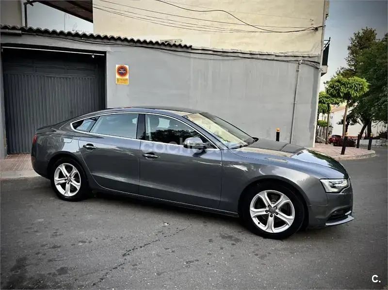 Usado Audi A5 Sportback 143 CV (105 kW) 2012 Gris / plata Utilitario