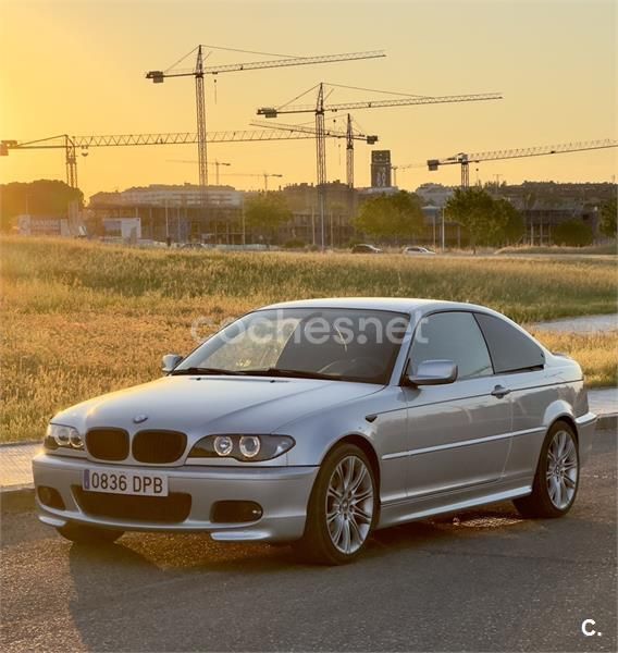 Gris / plata Usado 2004 BMW 318 Coupe | 9800 € - Imagen 1/4