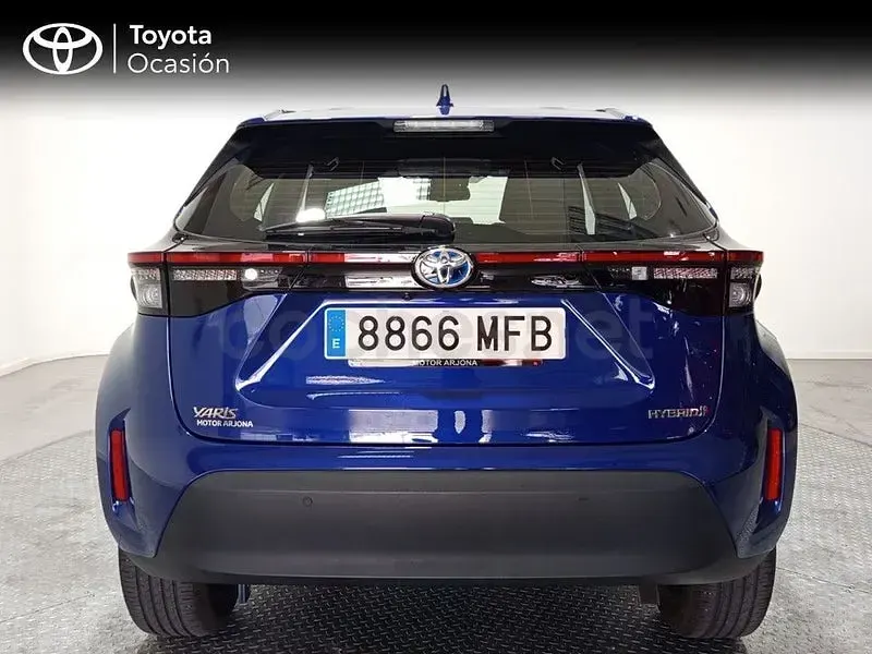 Usado Toyota Yaris Cross Active 116 CV (85 kW) 2023 Azul SUV