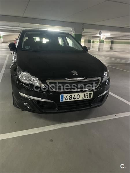 Usado Peugeot 308 Style 120 CV (88 kW) 2016 Negro Berlina