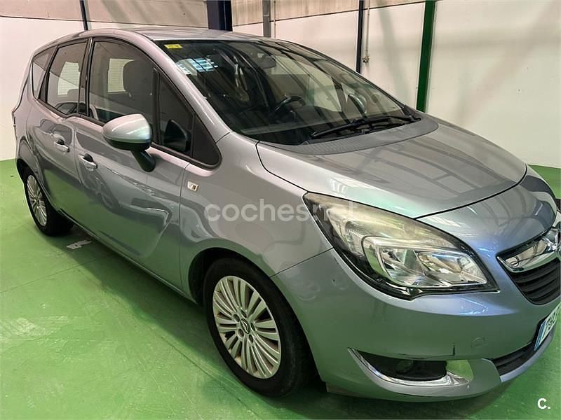 Usado Opel Meriva Selective 110 CV (80 kW) 2015 Gris / plata Monovolumen
