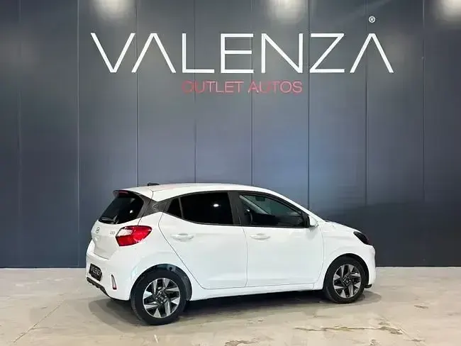 Usado Hyundai i10 67 CV (49 kW) 2025 Blanco Utilitario