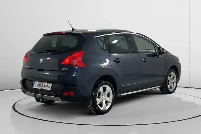 Usado Peugeot 3008 Style 114 CV (83 kW) 2013 Familiar