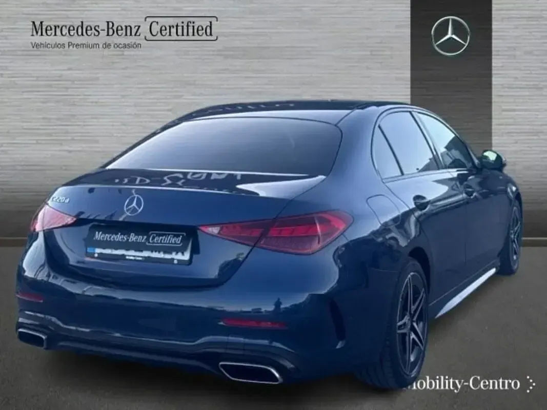 Usado Mercedes C220 AMG line 200 CV (147 kW) 2025 Azul sodalita Berlina