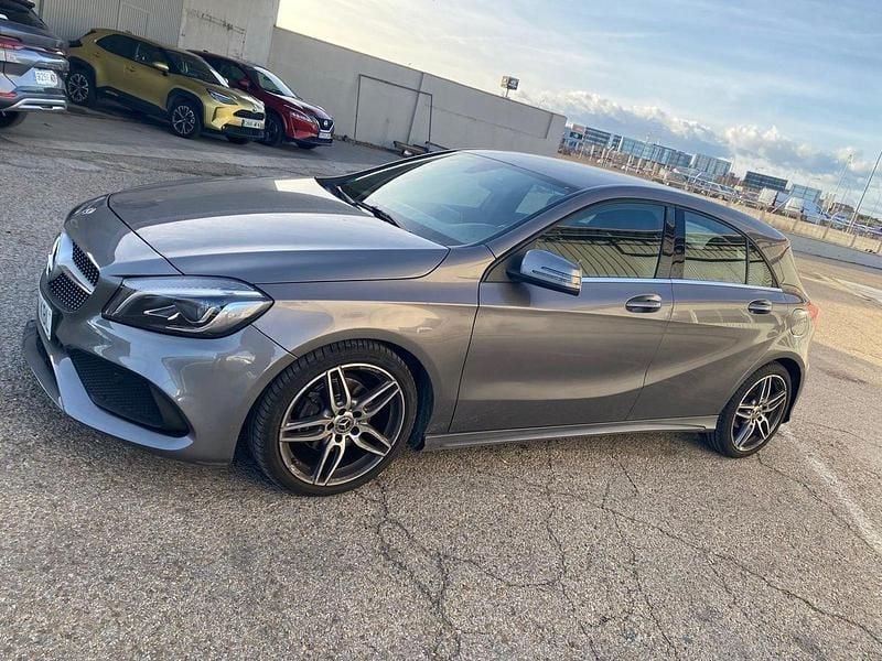 Gris Usado 2017 Mercedes A200 AMG line Berlina | 16.990 € (Buen precio) - Imagen 1/4