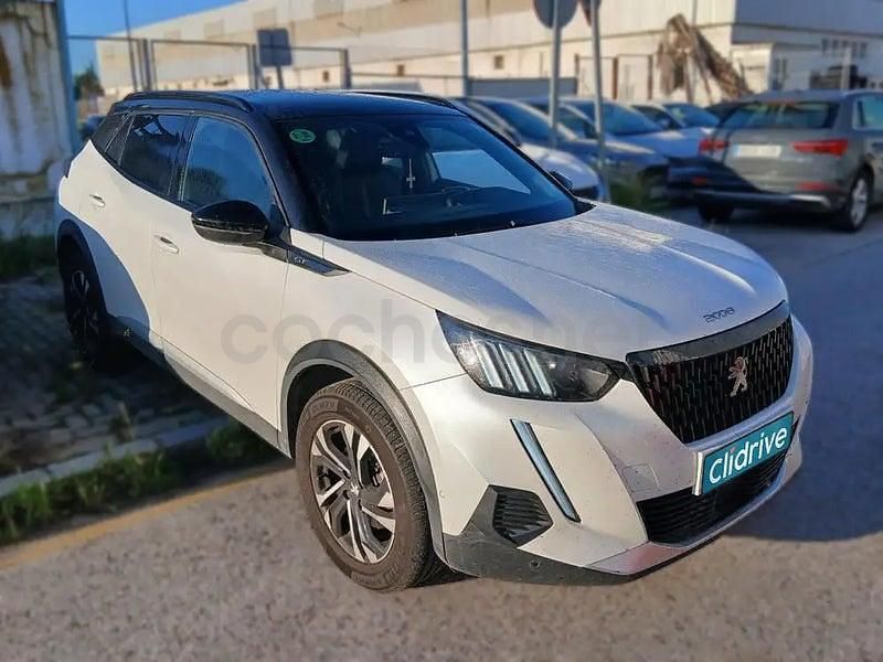 Usado Peugeot 2008 GT 130 CV (95 kW) 2022 Blanco SUV