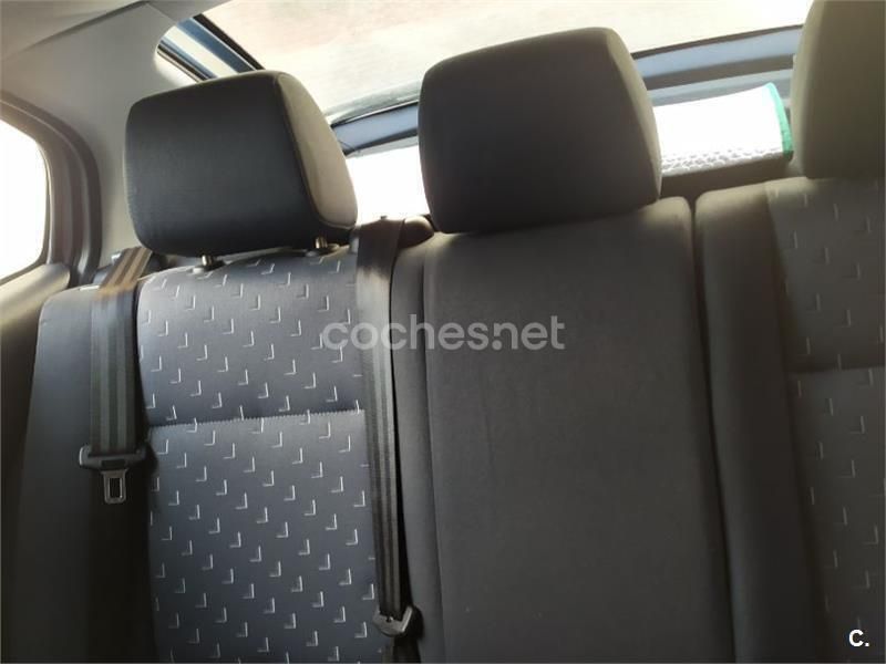 Gris / plata Usado 2006 Skoda Octavia Tour Berlina | 5200 € - Imagen 1/4