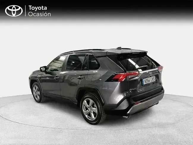 Usado Toyota RAV4 Hybrid Advance 222 CV (163 kW) 2020 Gris / plata SUV