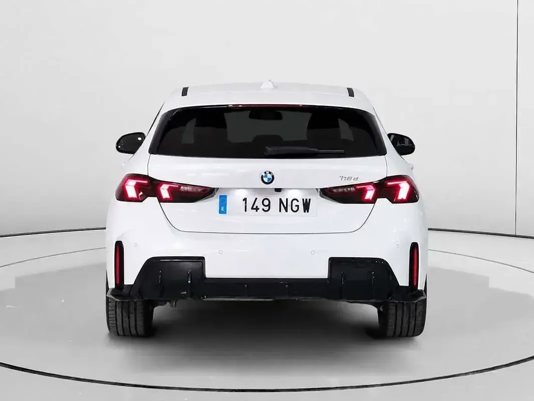 Usado BMW 118 Comfort Edition 150 CV (110 kW) 2025 Blanco Utilitario