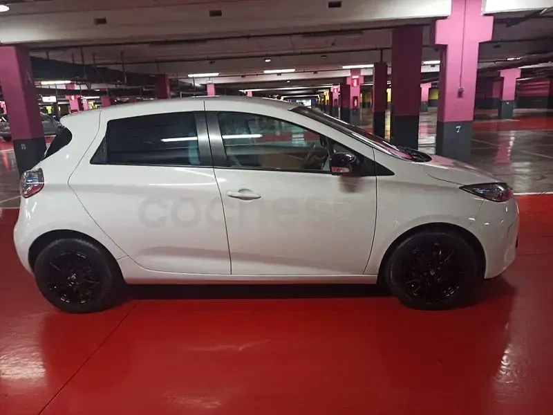 Usado Renault Zoe Life 2013 Eléctrico Utilitario