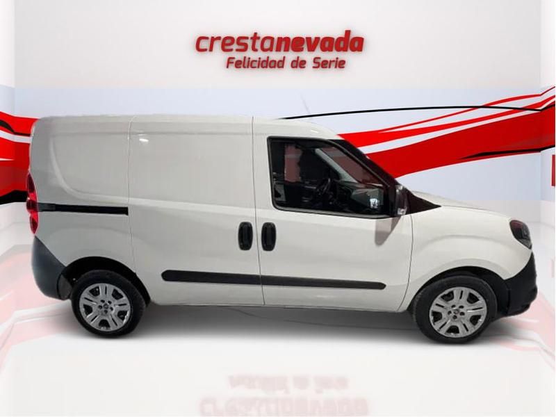 Usado Fiat Doblò 105 HP (77 kW) 2022 Branco Monovolume