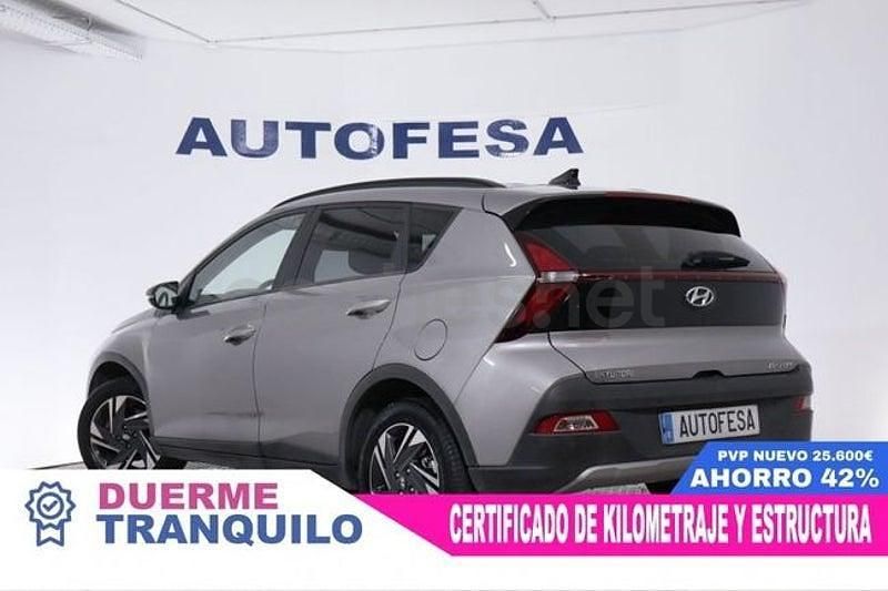 Usado Hyundai Bayon 100 CV (73 kW) 2021 Gris / plata SUV