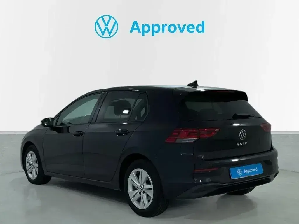 Usado VW Golf VIII Life 115 CV (84 kW) 2024 Negro