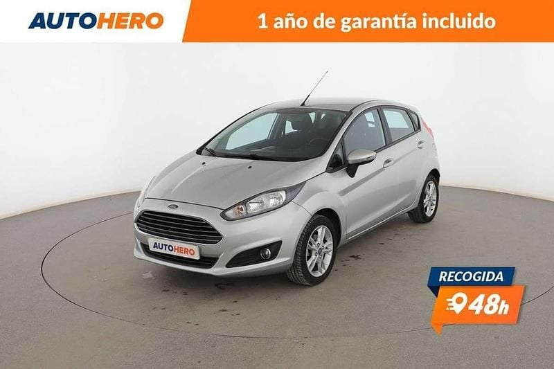 Gris Usado 2015 Ford Fiesta Trend Utilitario | 8399 € (Precio justo) - Imagen 1/4